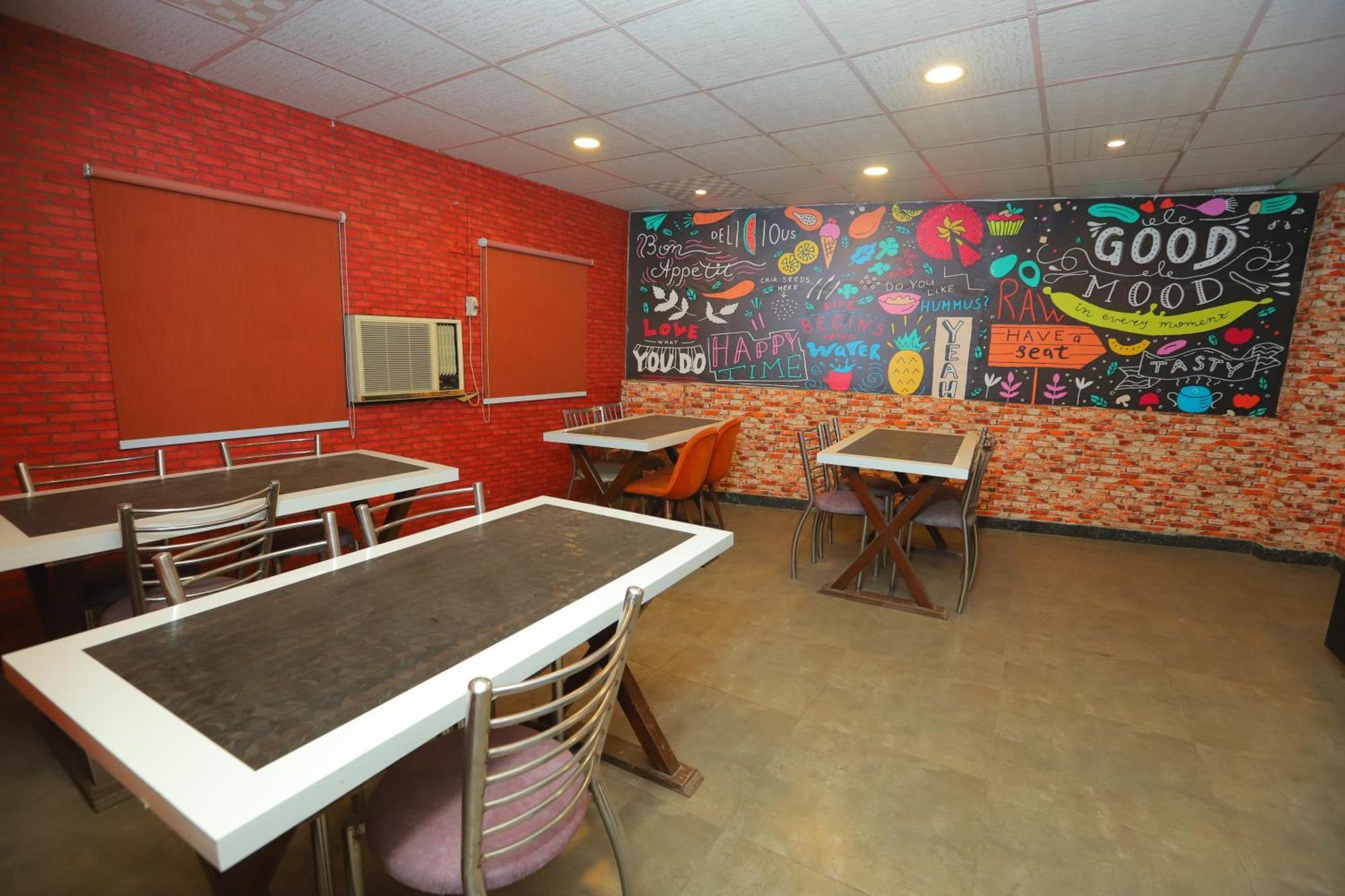 Hotel Almora Inn - Near By Delhi International Airport - With Free Airport Pickup And Drop New Delhi Exterior photo