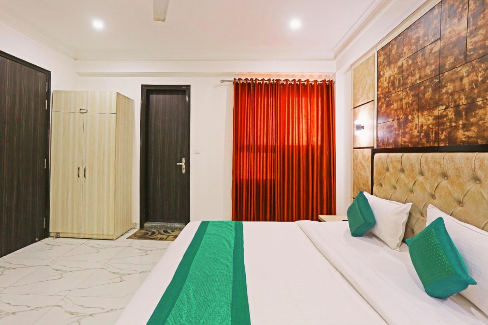 Hotel Almora Inn - Near By Delhi International Airport - With Free Airport Pickup And Drop New Delhi Exterior photo