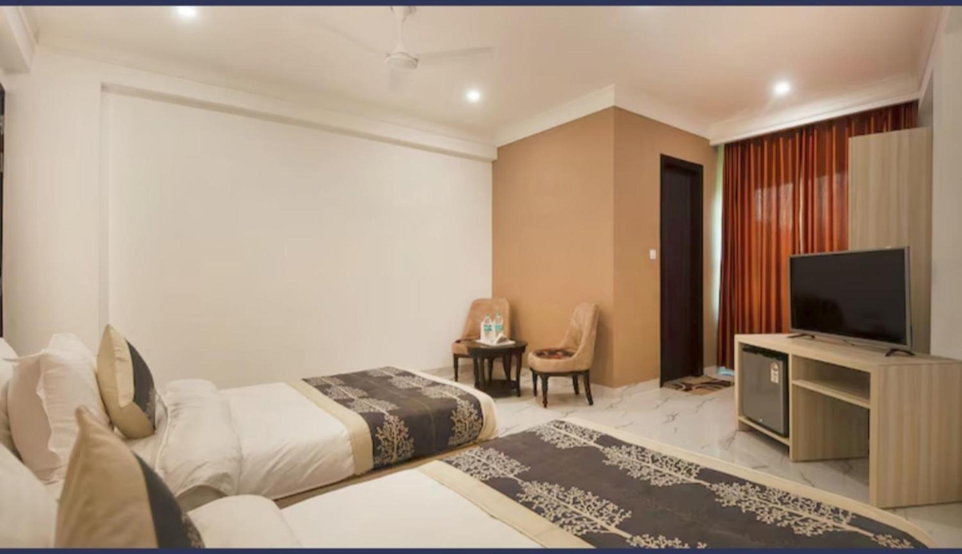 Hotel Almora Inn - Near By Delhi International Airport - With Free Airport Pickup And Drop New Delhi Exterior photo