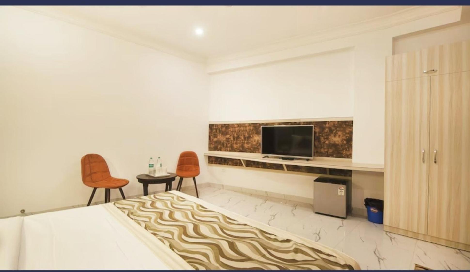 Hotel Almora Inn - Near By Delhi International Airport - With Free Airport Pickup And Drop New Delhi Exterior photo
