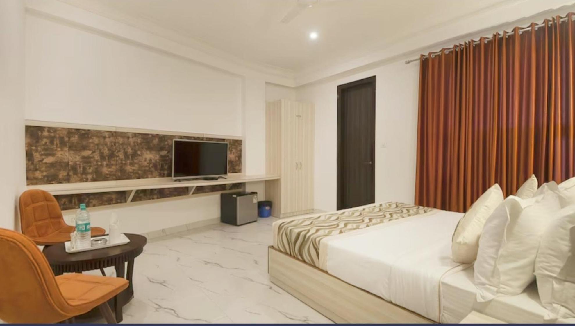 Hotel Almora Inn - Near By Delhi International Airport - With Free Airport Pickup And Drop New Delhi Exterior photo