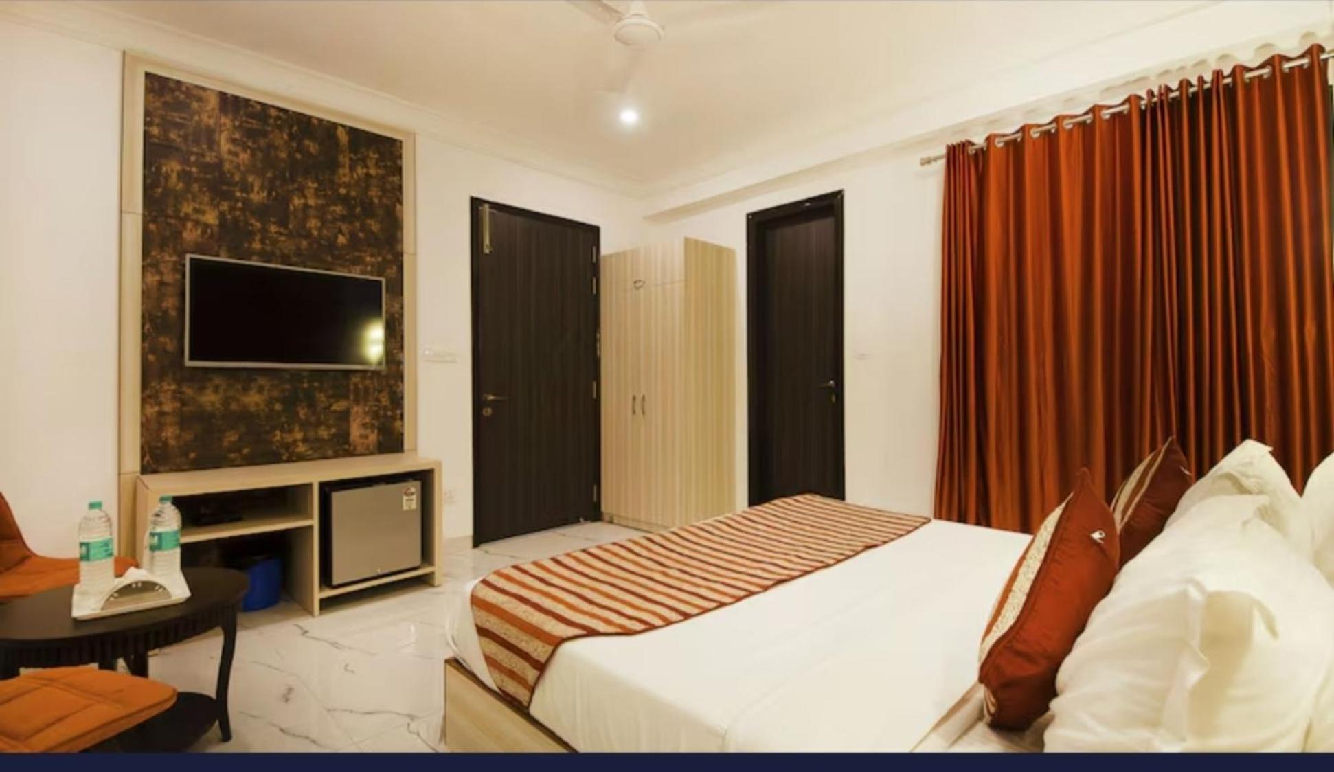 Hotel Almora Inn - Near By Delhi International Airport - With Free Airport Pickup And Drop New Delhi Exterior photo