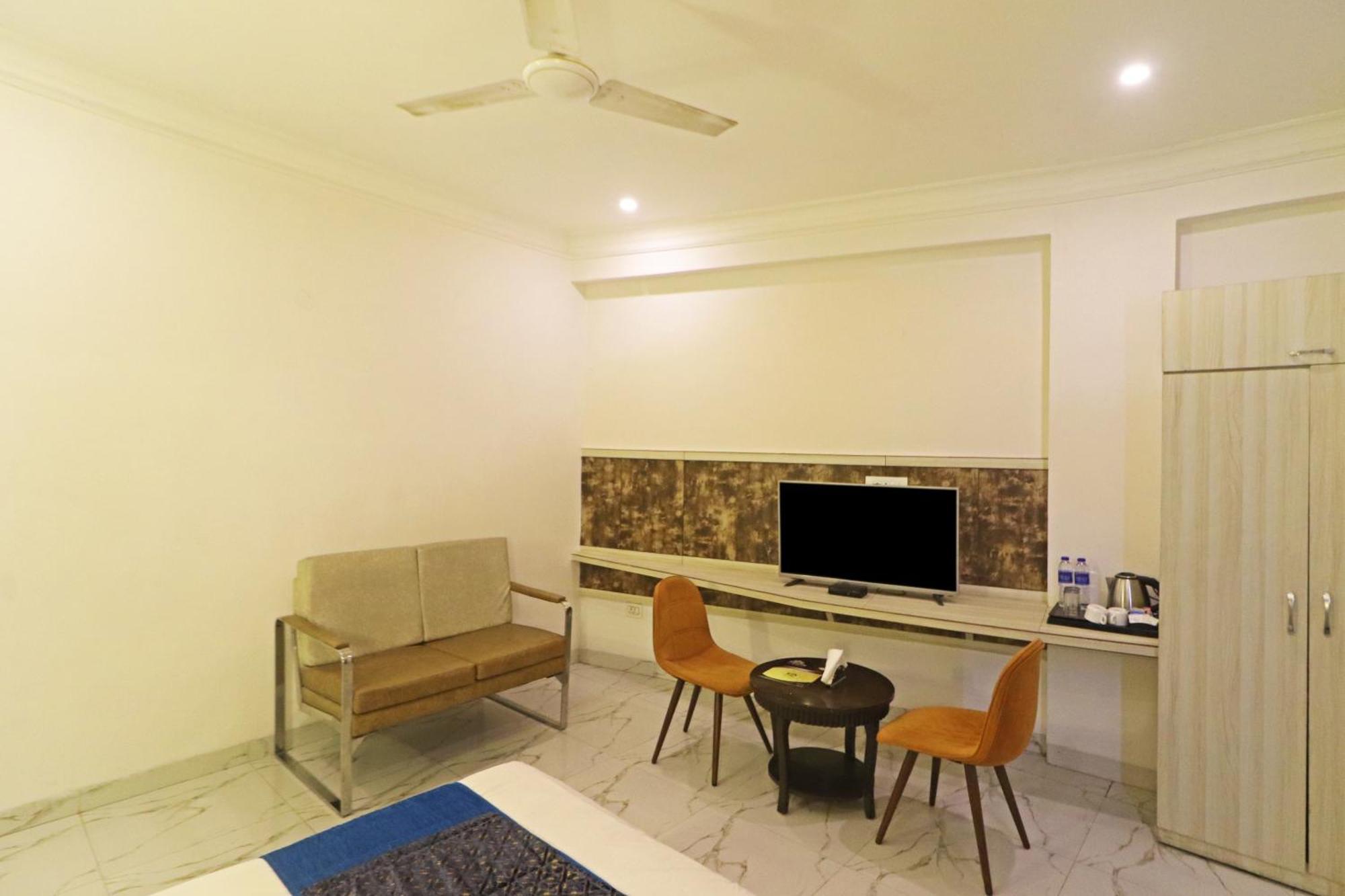 Hotel Almora Inn - Near By Delhi International Airport - With Free Airport Pickup And Drop New Delhi Exterior photo