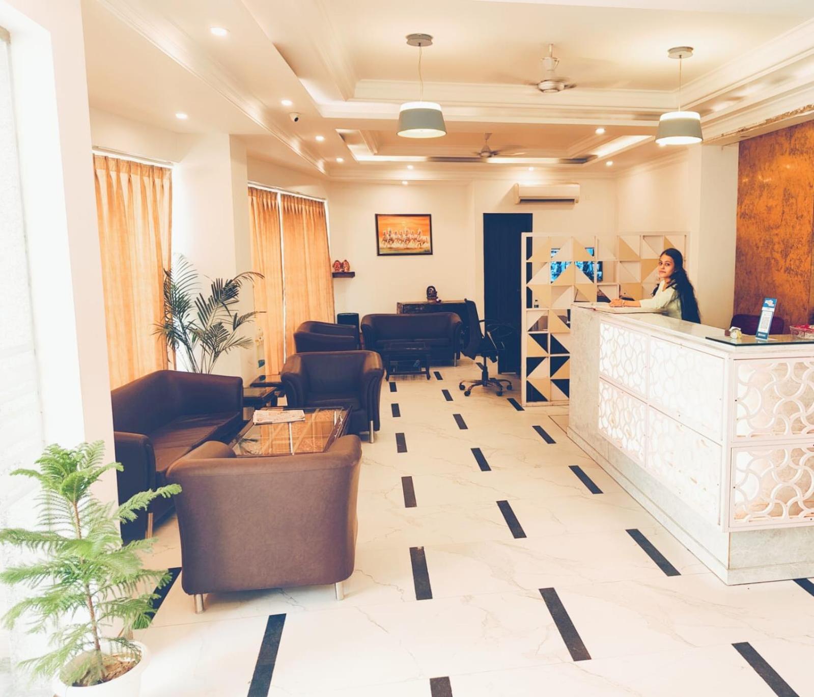Hotel Almora Inn - Near By Delhi International Airport - With Free Airport Pickup And Drop New Delhi Exterior photo