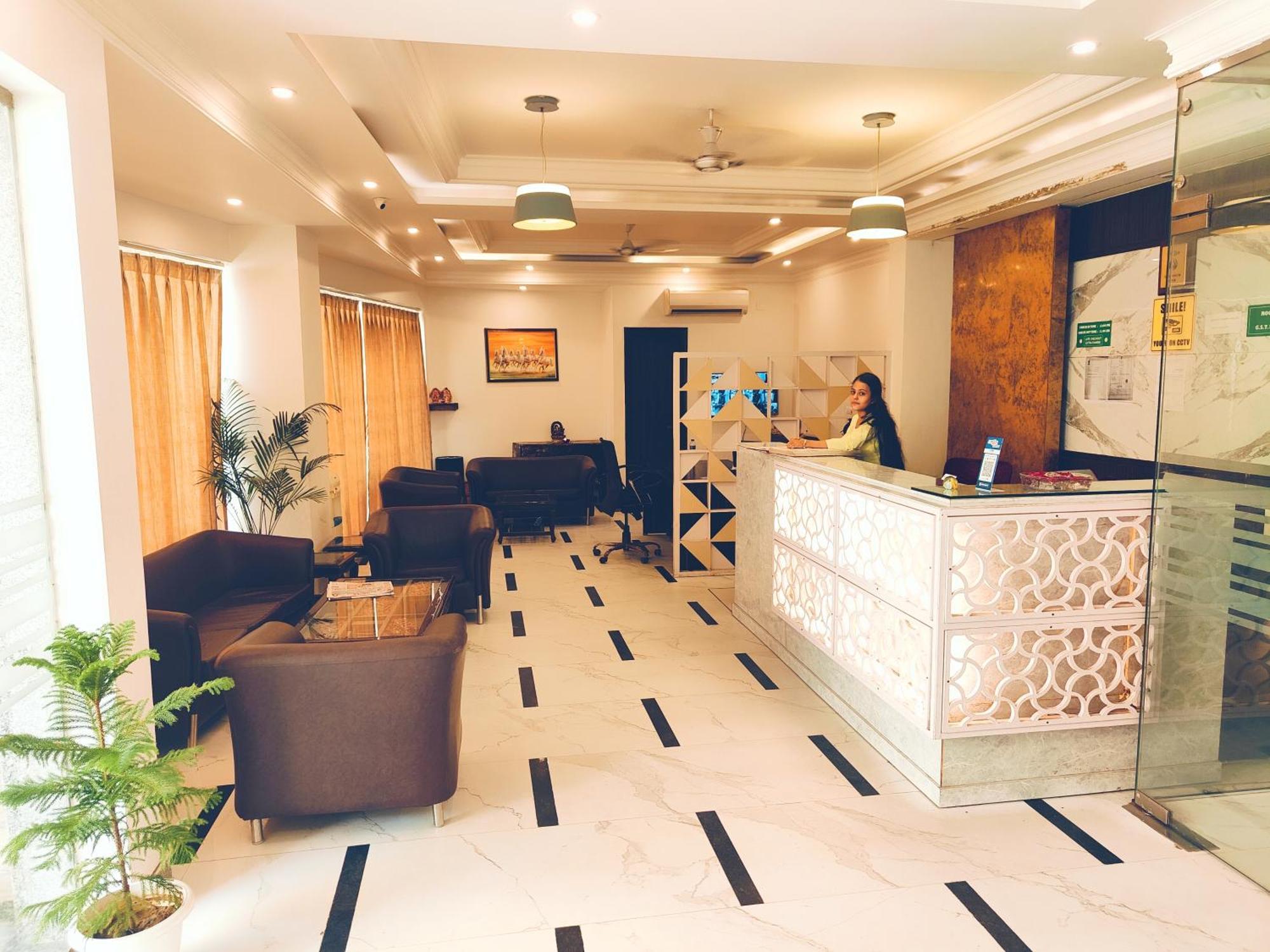 Hotel Almora Inn - Near By Delhi International Airport - With Free Airport Pickup And Drop New Delhi Exterior photo