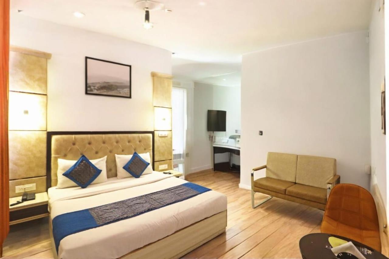Hotel Almora Inn - Near By Delhi International Airport - With Free Airport Pickup And Drop New Delhi Exterior photo