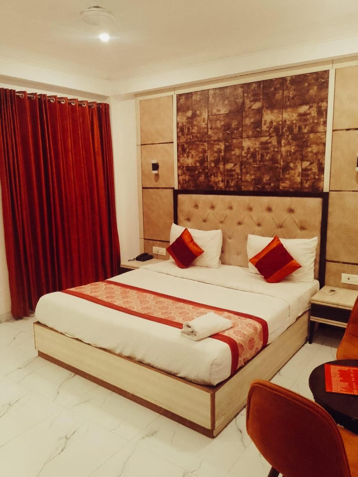 Hotel Almora Inn - Near By Delhi International Airport - With Free Airport Pickup And Drop New Delhi Exterior photo