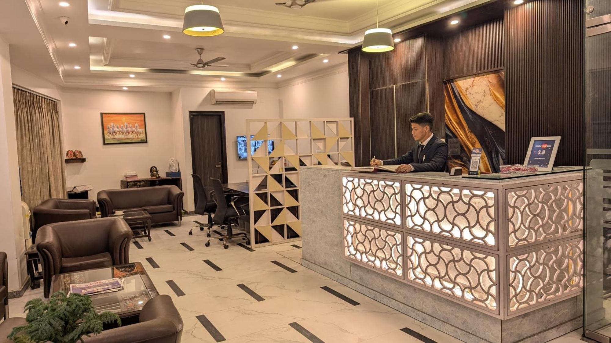 Hotel Almora Inn - Near By Delhi International Airport - With Free Airport Pickup And Drop New Delhi Exterior photo